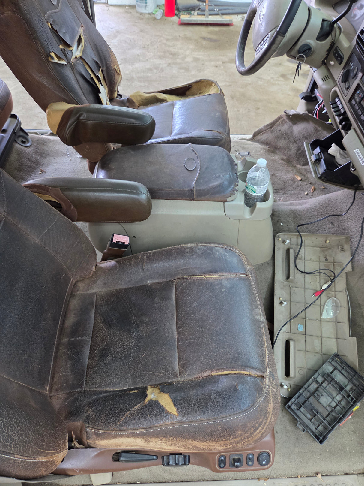 2005-2007 Ford Super Duty F250 F350 F450 F550 XLT 4 Door Crew Cab