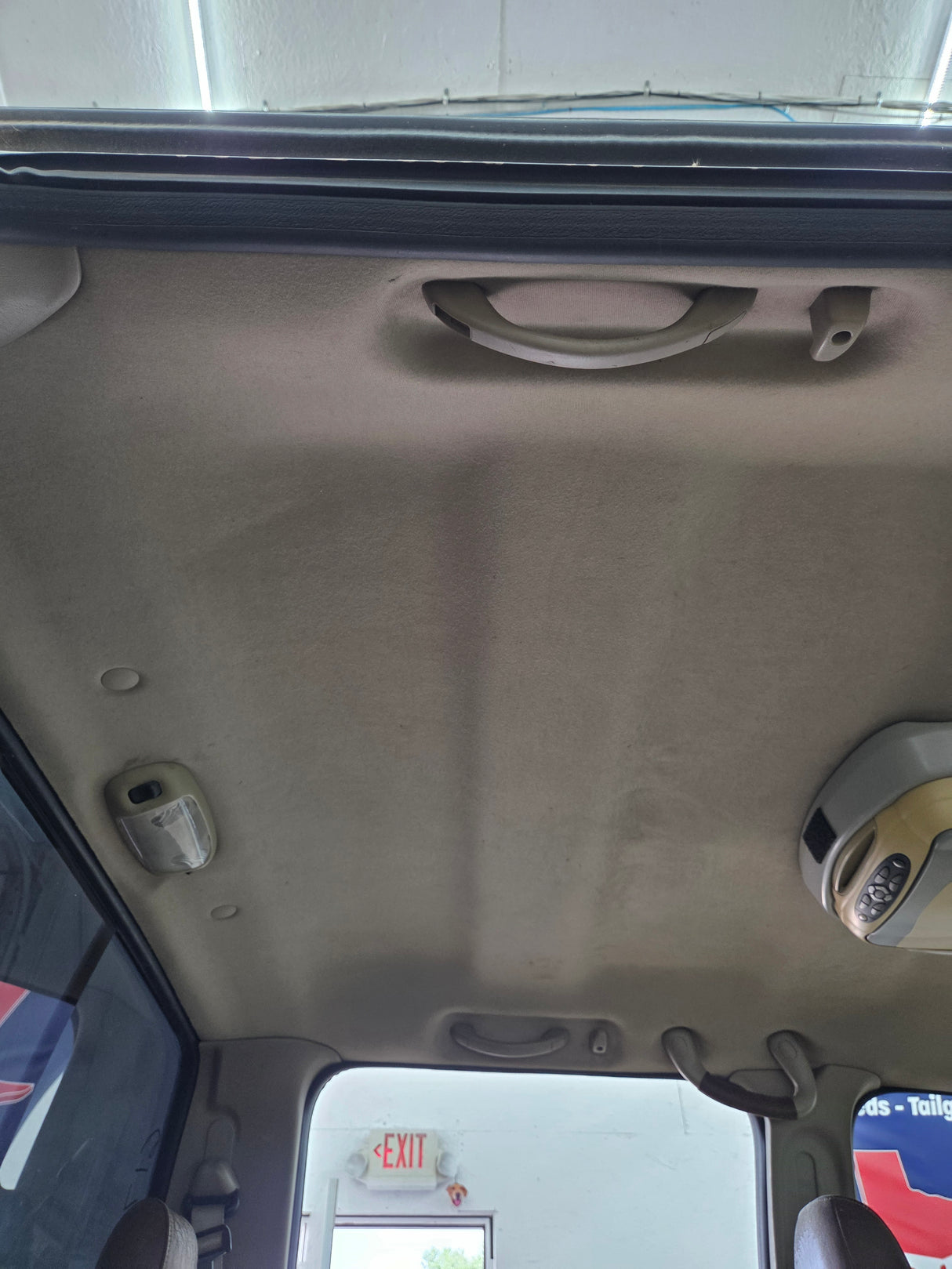 2005-2007 Ford Super Duty F250 F350 F450 F550 XLT 4 Door Crew Cab