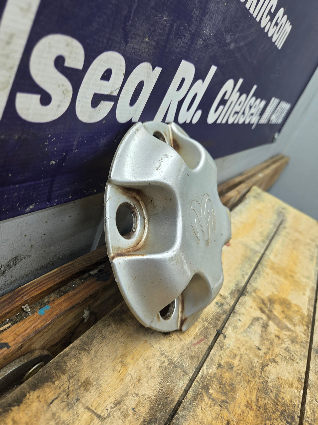 2002-2008 Dodge Ram 1500 OEM Center Wheel Cap Hub Cap 3rd Gen P/N 5845973