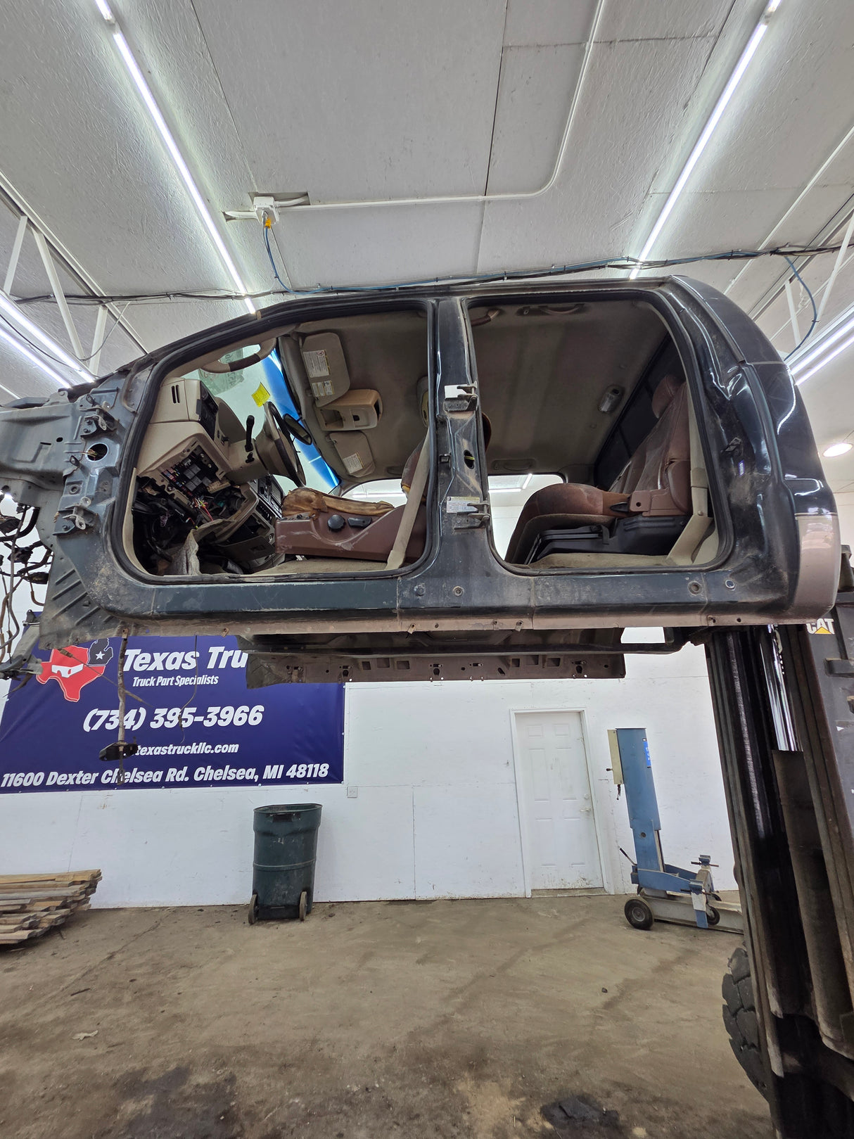 2005-2007 Ford Super Duty F250 F350 F450 F550 XLT 4 Door Crew Cab