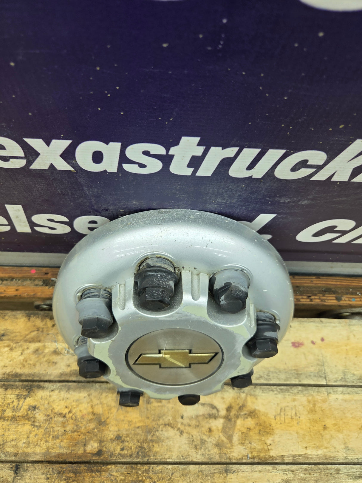2002-2022 Chevrolet Silverado Express 3500 Dually Front Center Cap Hub Cap 15053704