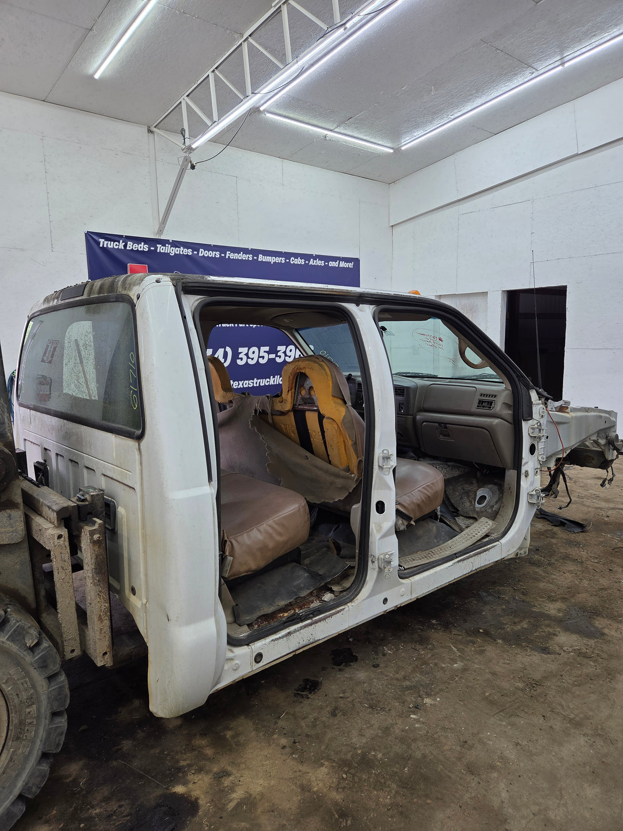 1999-2004 Ford Super Duty F250 F350 F450 F550 XLT 4 Door Crew Cab
