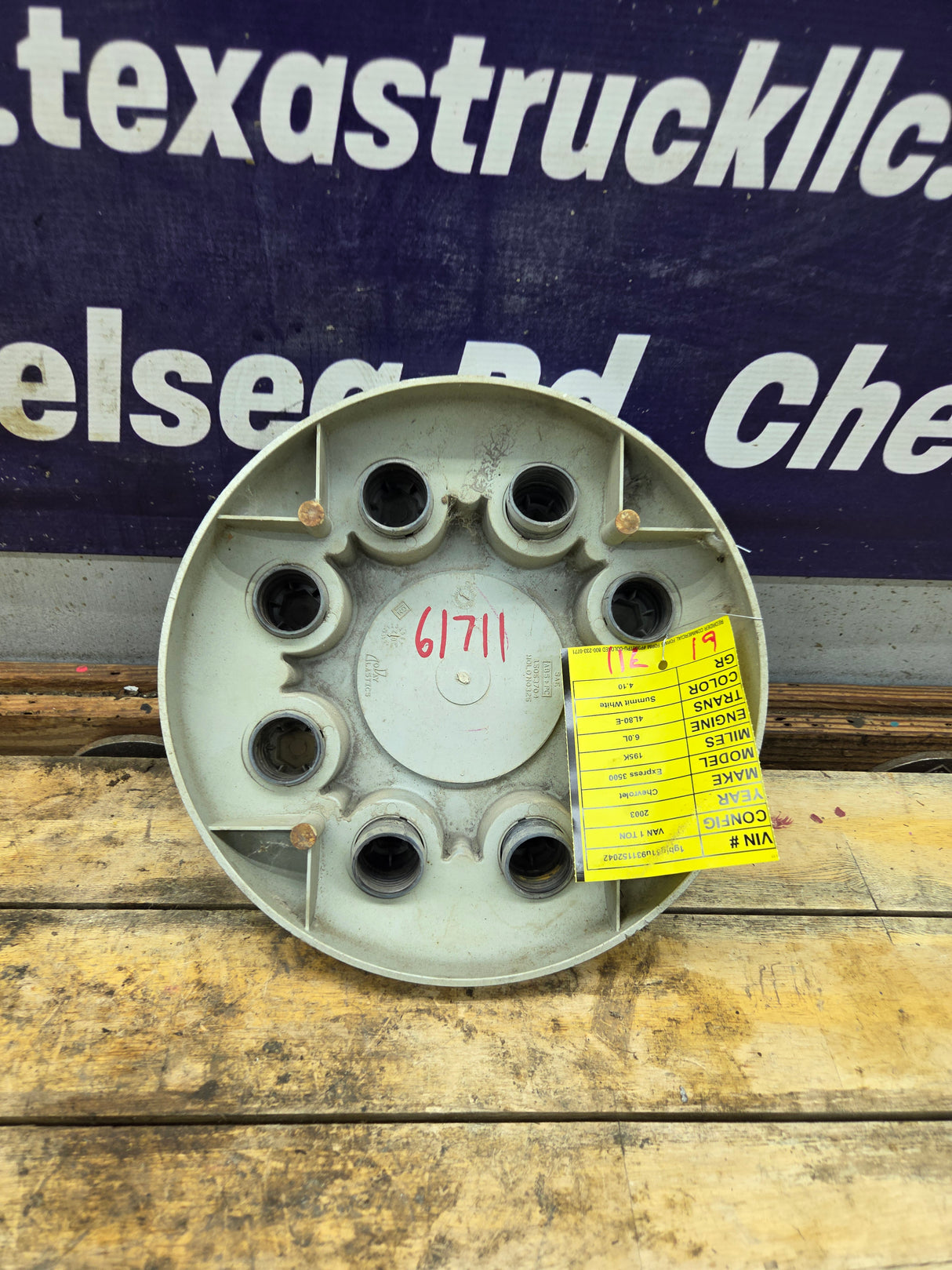 2002-2022 Chevrolet Silverado Express 3500 Dually Front Center Cap Hub Cap 15053704