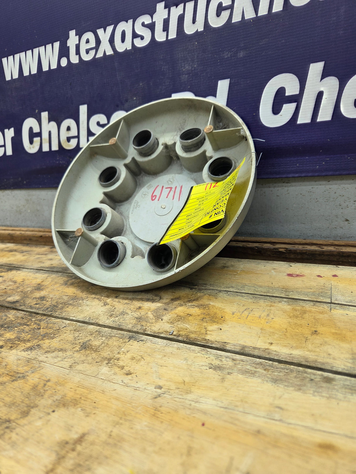2002-2022 Chevrolet Silverado Express 3500 Dually Front Center Cap Hub Cap 15053704