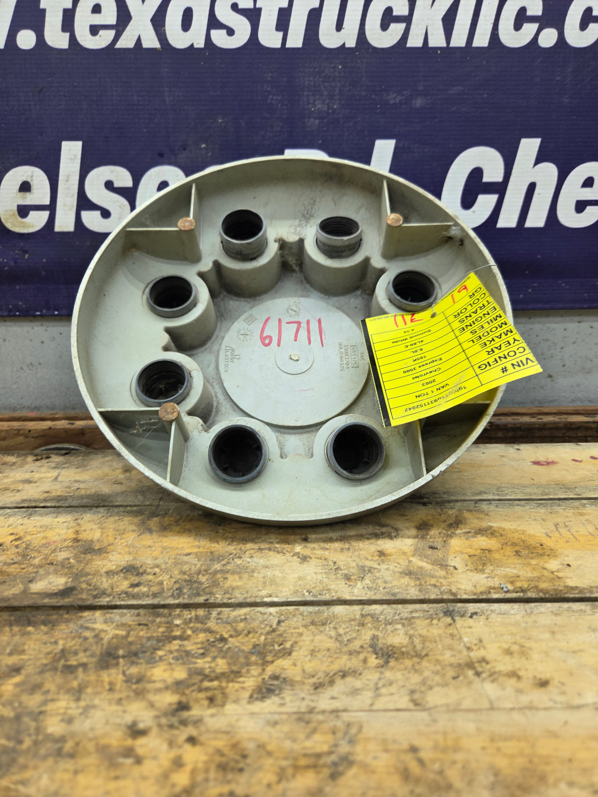 2002-2022 Chevrolet Silverado Express 3500 Dually Front Center Cap Hub Cap 15053704