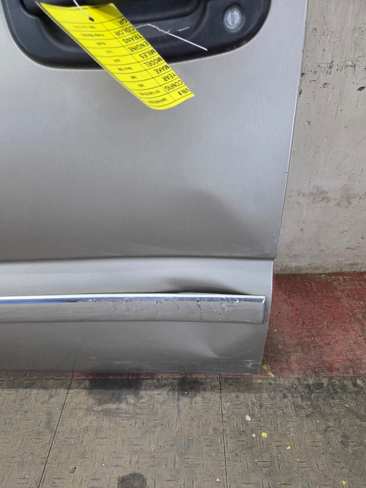 1999-2006 Chevrolet Silverado / GMC Sierra 1500 2500 3500 HD Front Driver Side Door LH