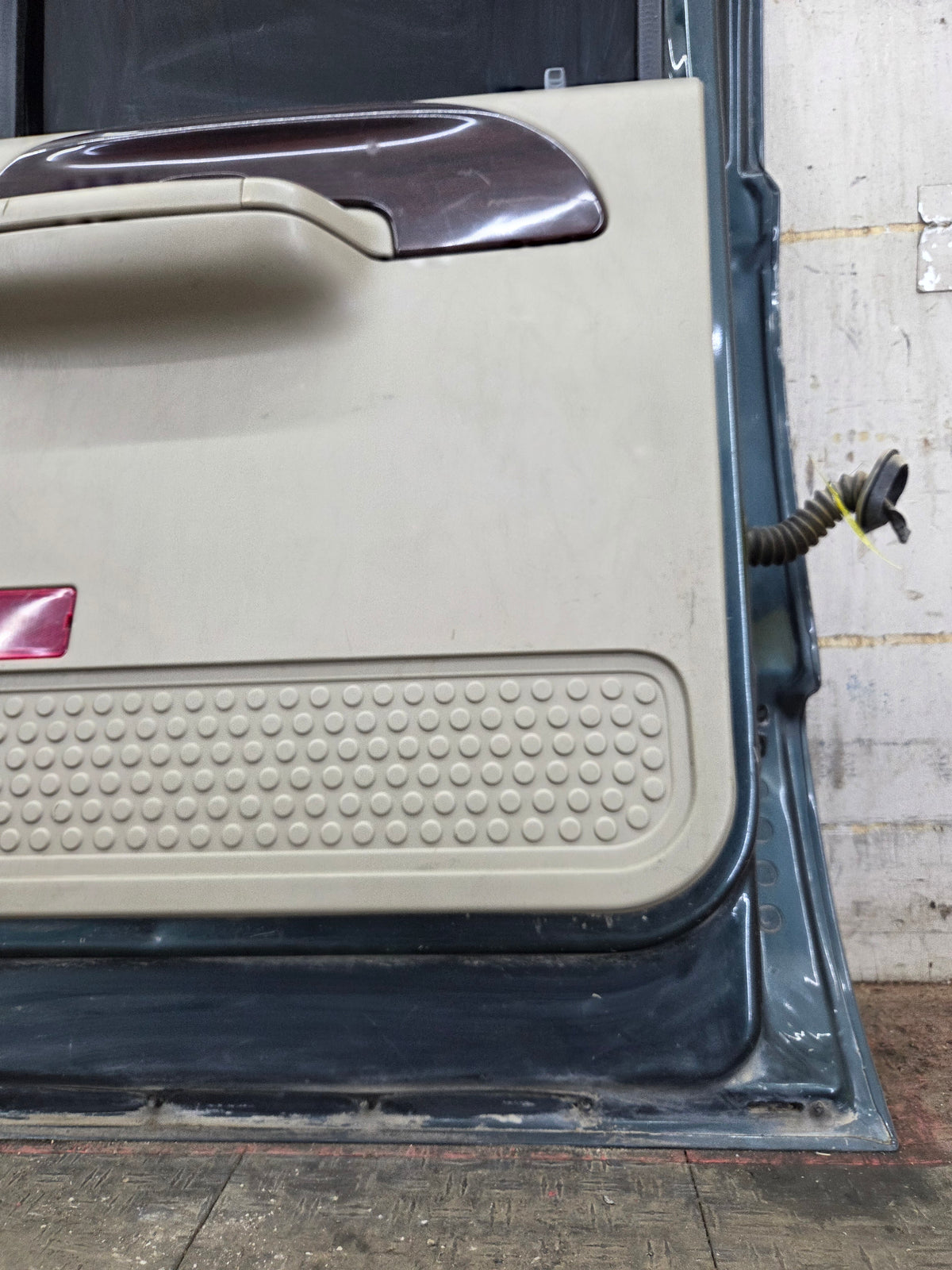 1999-2007 Ford Super Duty LH Driver Side Rear Crew Cab Door F250 F350 F450 F550