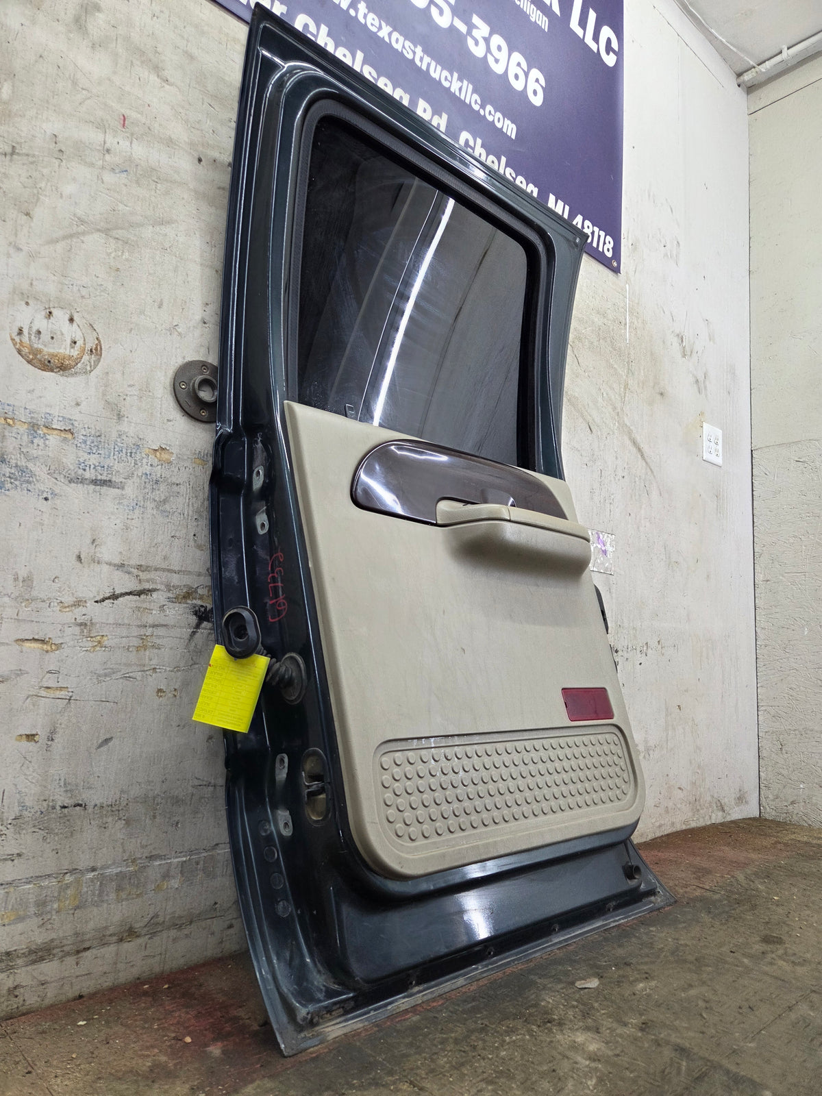 1999-2007 Ford Super Duty RH Passenger Side Rear Crew Cab Door F250 F350 F450 F550