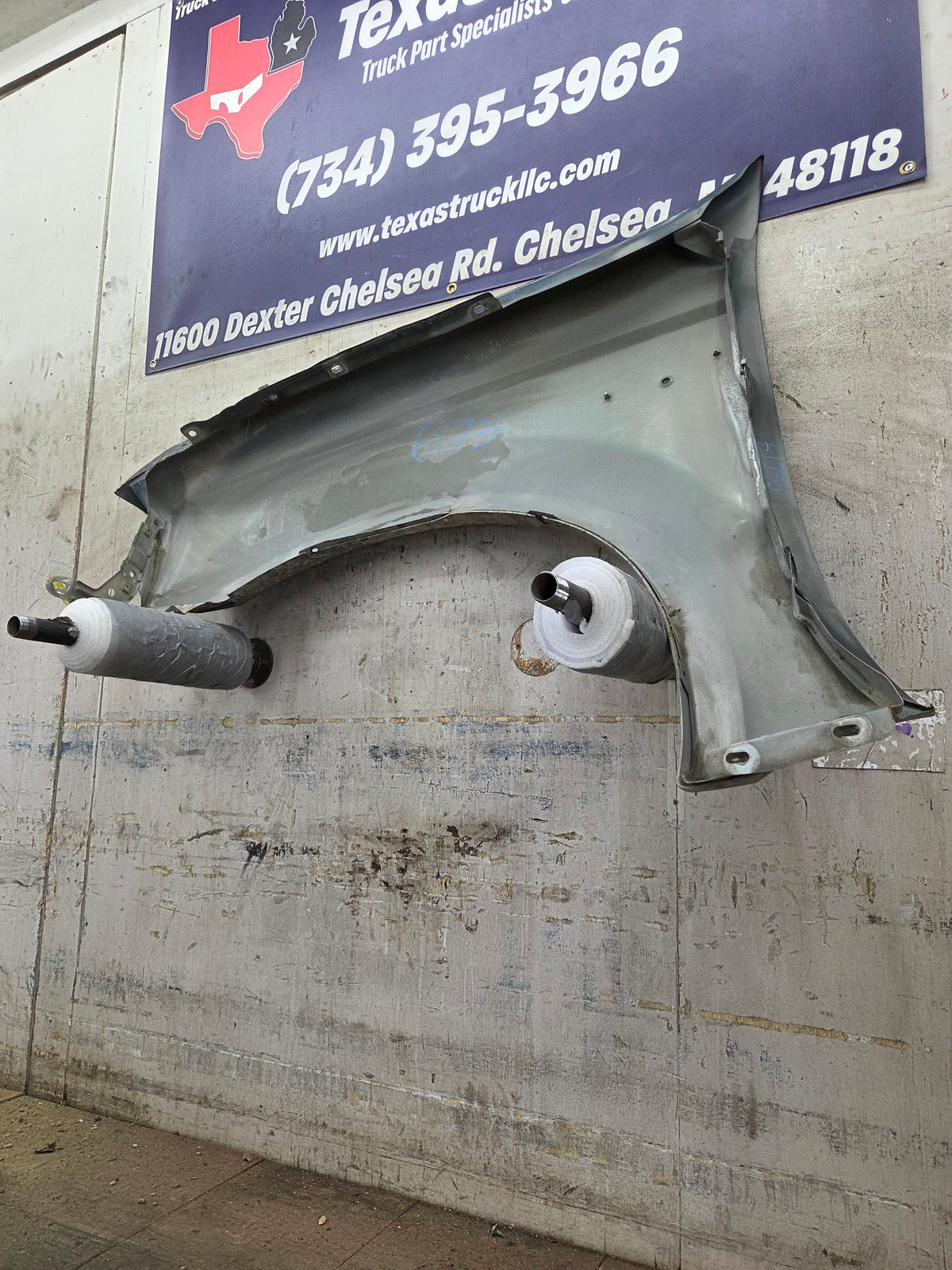 1999-2007 Ford Super Duty RH Passenger Side Front Fender F250 F350 F450 F550 Excursion