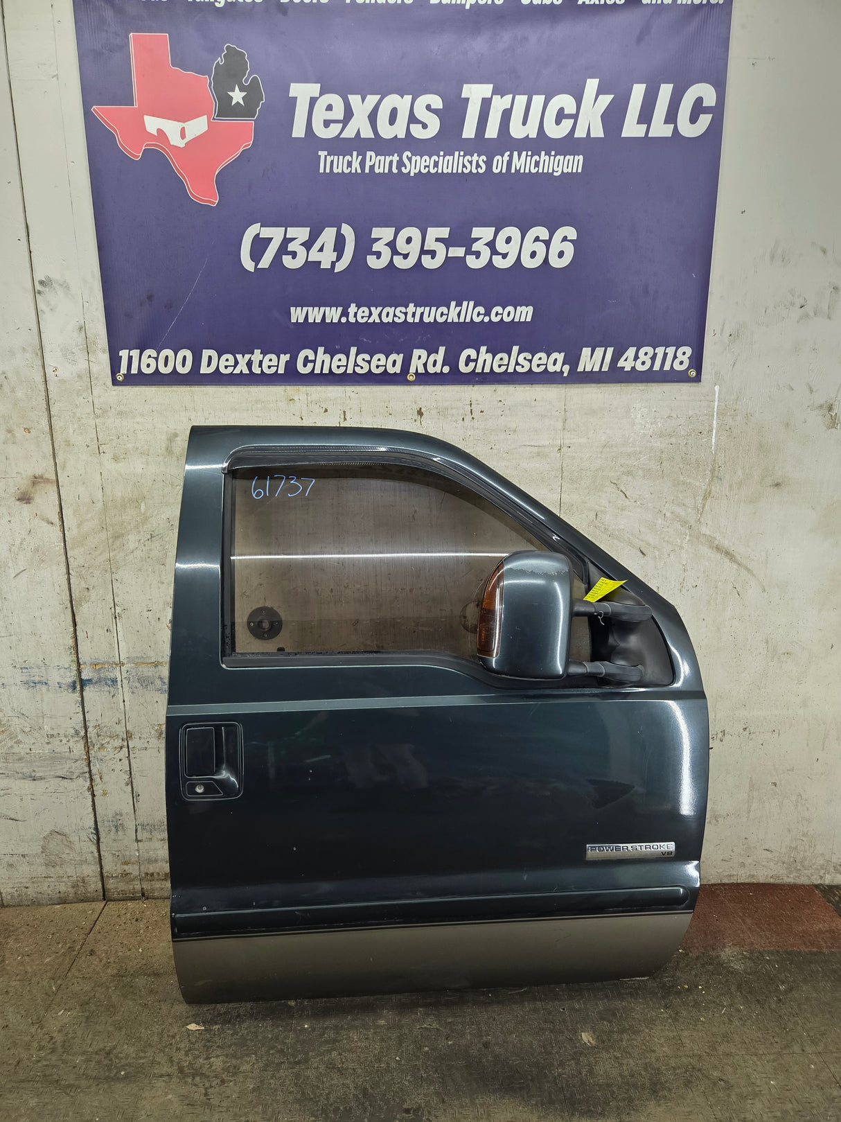 1999-2011 Ford Super Duty RH Passenger Side Front Door F250 F350 F450 F550