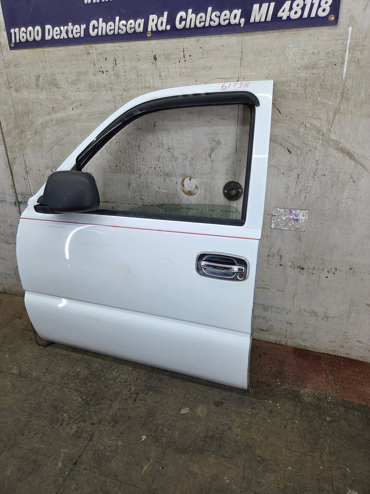 1999-2006 Chevrolet Silverado / GMC Sierra 1500 2500 3500 HD Front Driver Side Door LH