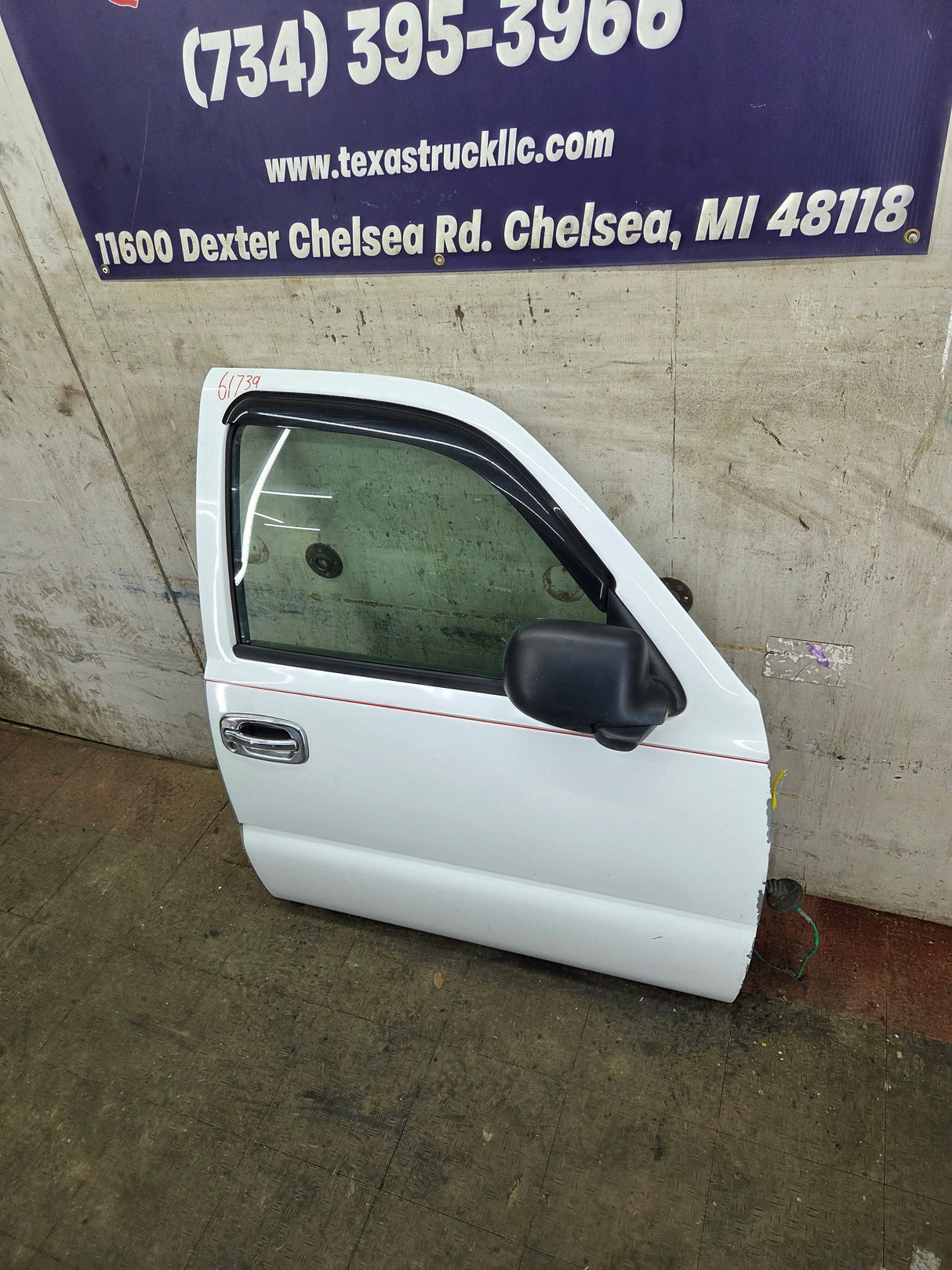 1999-2006 Chevrolet Silverado / GMC Sierra 1500 2500 3500 HD Front Passenger side Door RH