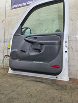 1999-2006 Chevrolet Silverado / GMC Sierra 1500 2500 3500 HD Front Passenger side Door RH