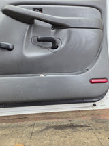 1999-2006 Chevrolet Silverado / GMC Sierra 1500 2500 3500 HD Front Passenger side Door RH
