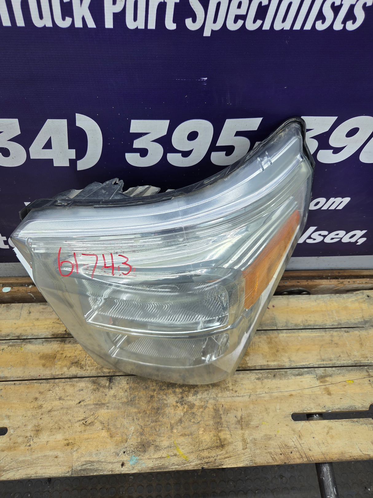 2011-2016 Ford Super Duty F250 F350 F450 F550 LH Driver Side Headlight BC34-13006-A 6.7L Power Stroke 6.2L Gas