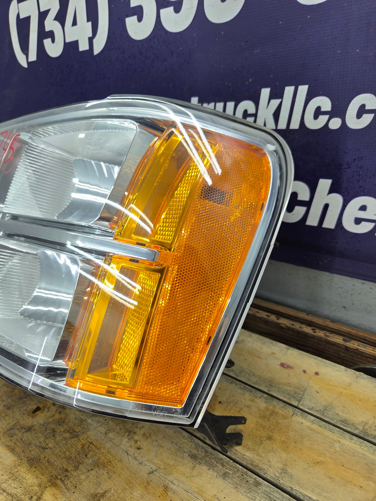 2007-2013 Chevrolet Silverado 1500 2500 3500 LH Driver Side Halogen Headlight