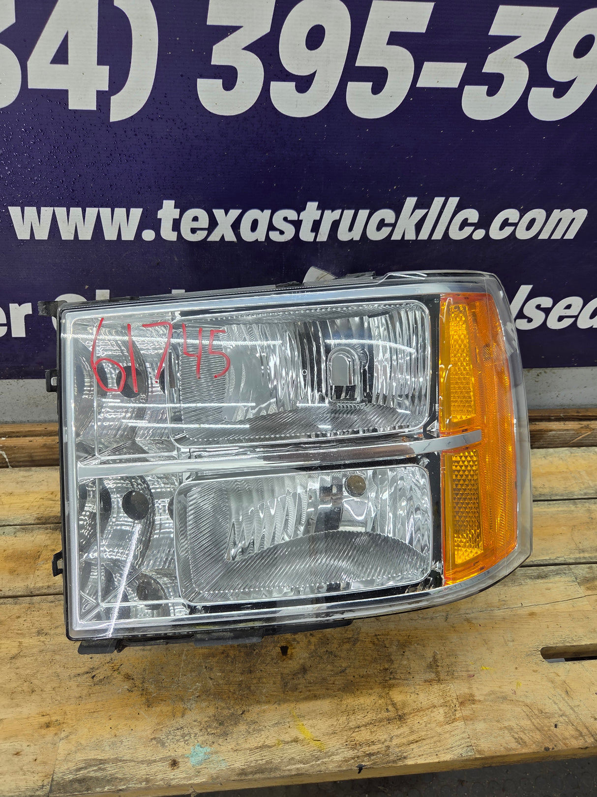 2007-2013 Chevrolet Silverado 1500 2500 3500 LH Driver Side Halogen Headlight