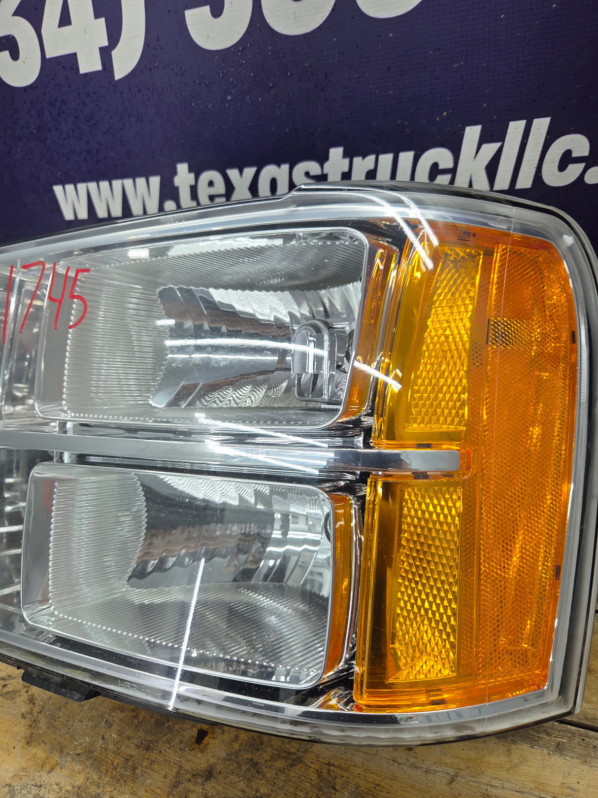 2007-2013 Chevrolet Silverado 1500 2500 3500 LH Driver Side Halogen Headlight