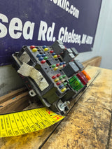 1999-2002 Chevrolet Silverado / GMC Sierra 1500 Engine Bay Fuse Box