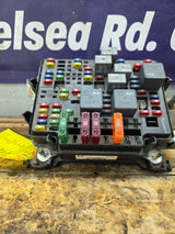 1999-2002 Chevrolet Silverado / GMC Sierra 1500 Engine Bay Fuse Box