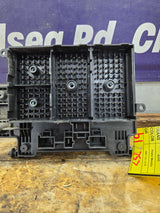 1999-2002 Chevrolet Silverado / GMC Sierra 1500 Engine Bay Fuse Box