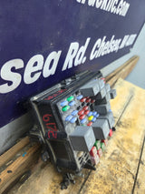 2003-2005 Chevrolet Silverado / GMC Sierra 1500 250 3500 Engine Bay Fuse Box - 15201928