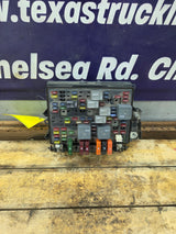 1999-2002 Chevrolet Silverado / GMC Sierra 1500 Engine Bay Fuse Box