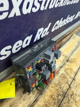 1999-2002 Chevrolet Silverado / GMC Sierra 1500 Engine Bay Fuse Box