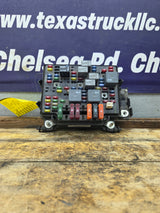 1999-2002 Chevrolet Silverado / GMC Sierra 1500 Engine Bay Fuse Box