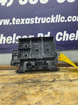1999-2002 Chevrolet Silverado / GMC Sierra 1500 Engine Bay Fuse Box