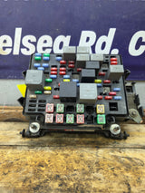 2003-2005 Chevrolet Silverado / GMC Sierra 1500 250 3500 Engine Bay Fuse Box - 15201928