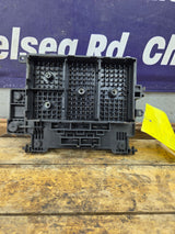 2003-2005 Chevrolet Silverado / GMC Sierra 1500 250 3500 Engine Bay Fuse Box - 15201928
