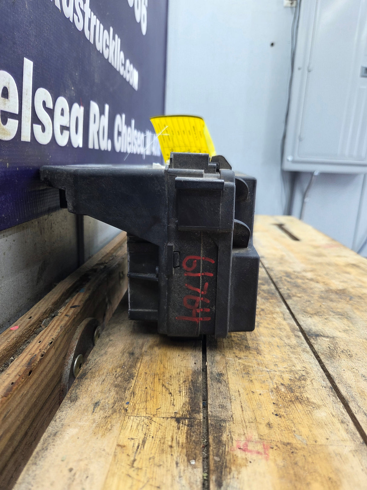 2012 Dodge Ram 1500 5.7L Hemi Totally Integrated Power Module Fuse Box 68089323AE