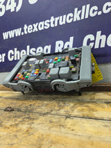 2007-2009 Chevrolet Silverado / GMC Sierra 1500 2500 3500 Engine Bay Fuse Box
