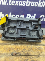 2007-2009 Chevrolet Silverado / GMC Sierra 1500 2500 3500 Engine Bay Fuse Box