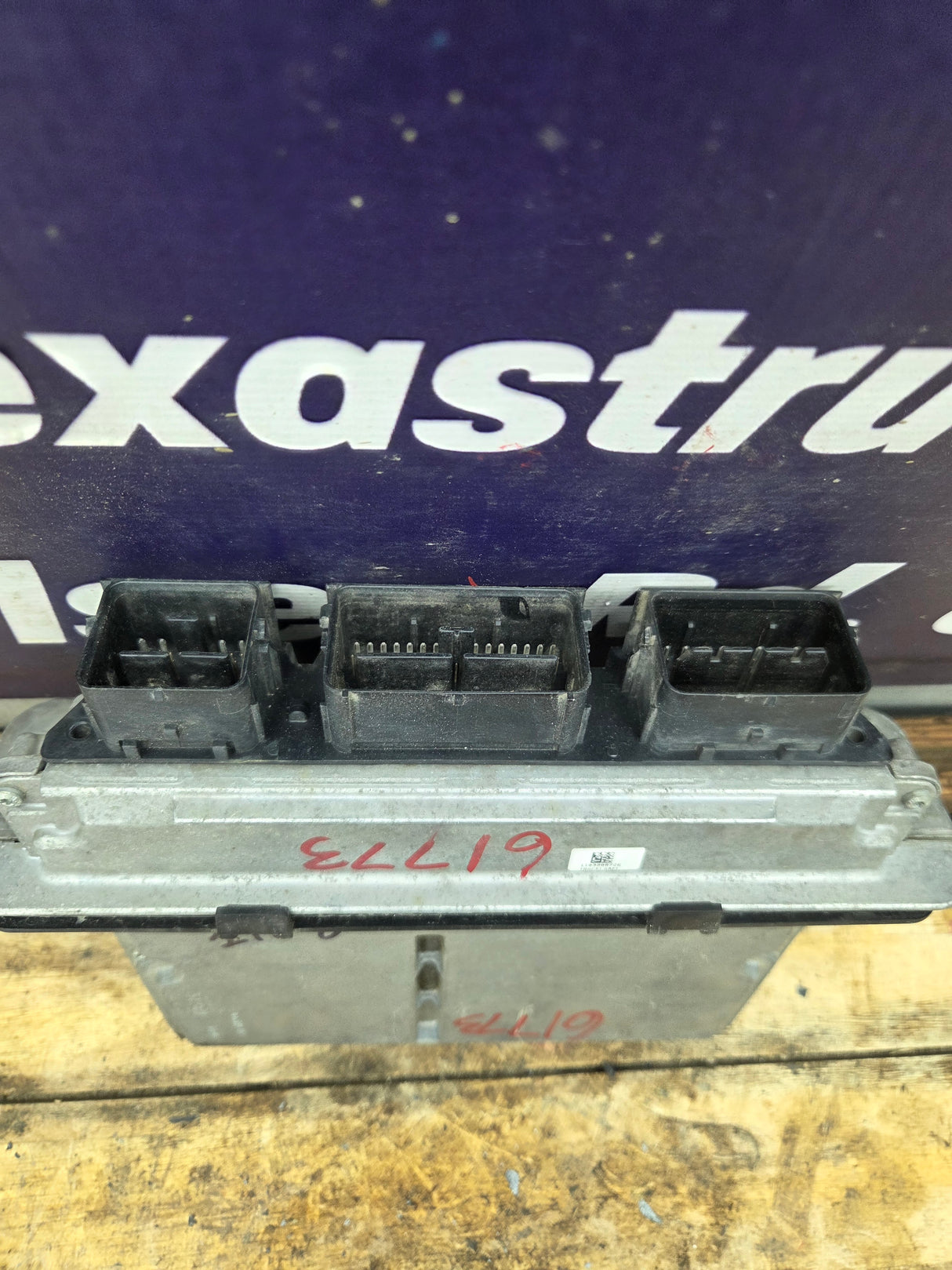 2015-2016 Ford F250 F350 6.87 PCM - FC3A-12A650-APA