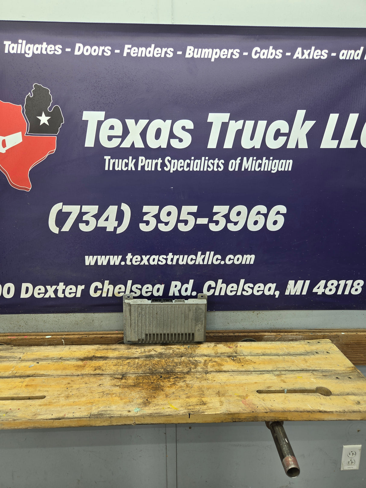 2015-2016 Ford F150 OEM Factory Stereo AMP Amplifier - DS7T-18B849-AT