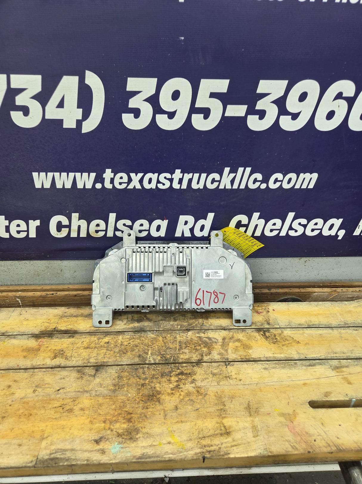 2022-2025 Chevrolet Silverado 1500 Digital Instrument Cluster MPH OEM