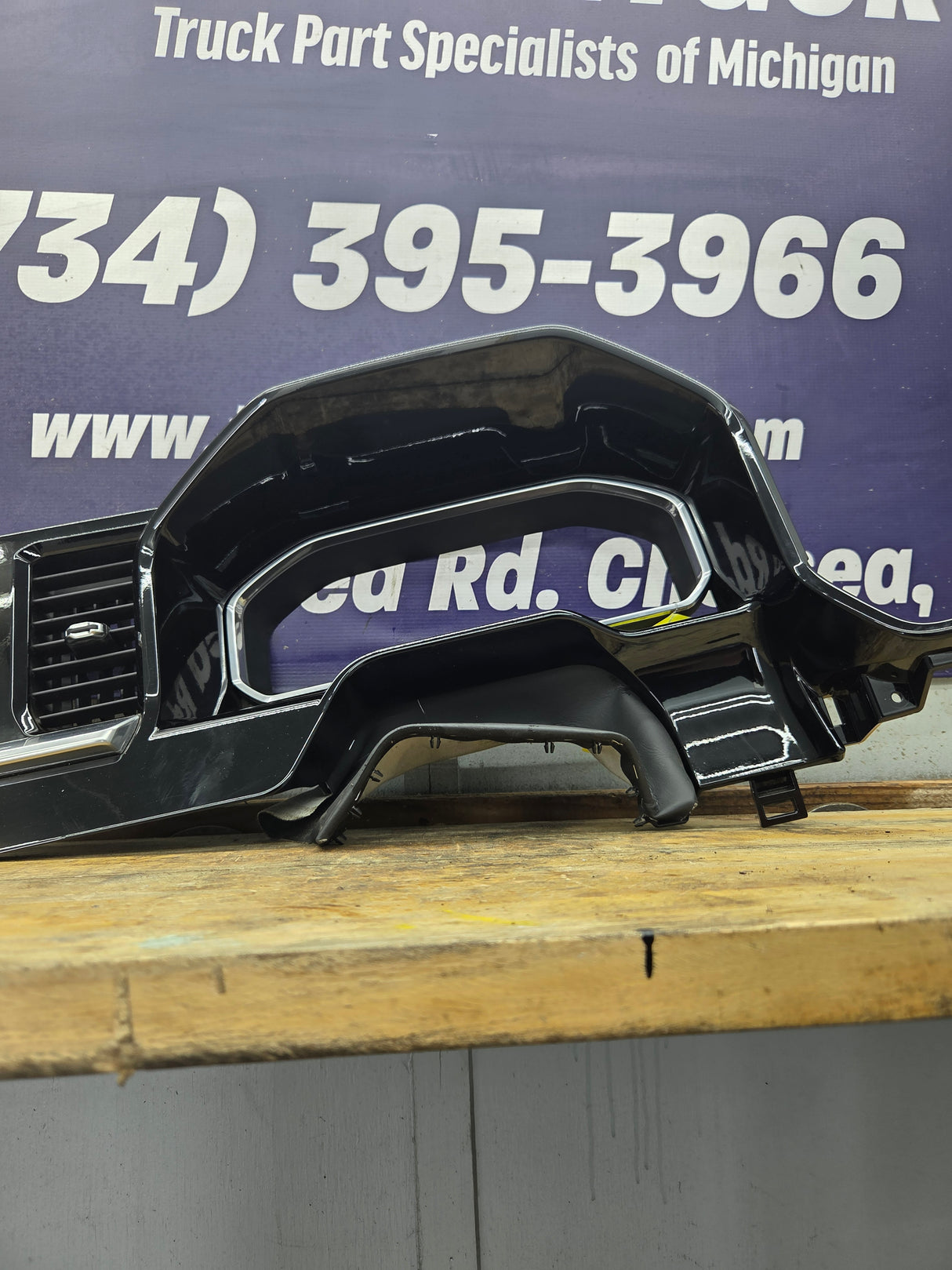 2022-2024 Chevrolet Silverado / GMC Sierra Instrument Cluster Bezel - 86824588