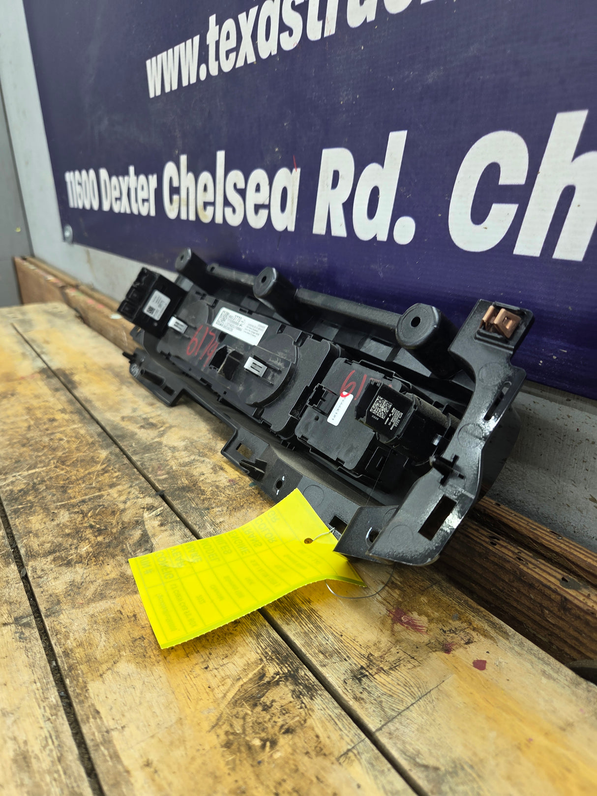 2022 Chevrolet Silverado 1500 HVAC Temperature / Climate Control unit - 86823770