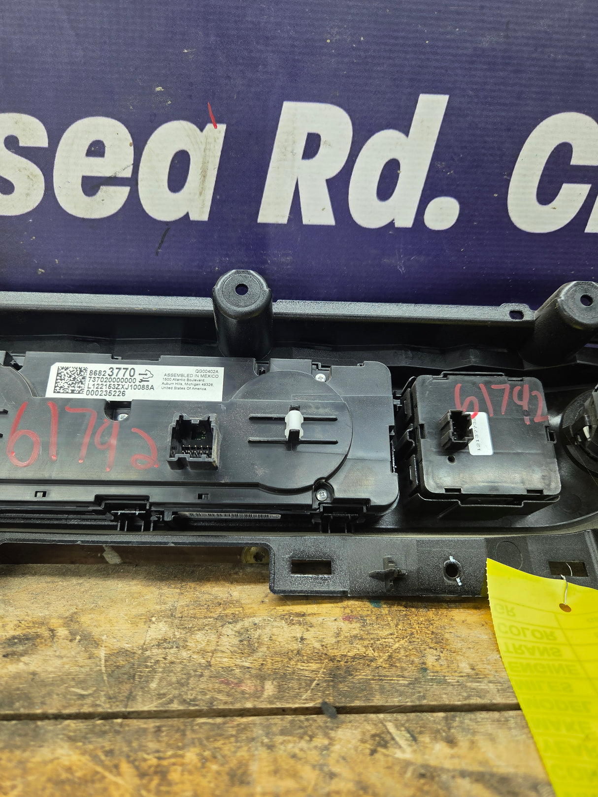2022 Chevrolet Silverado 1500 HVAC Temperature / Climate Control unit - 86823770