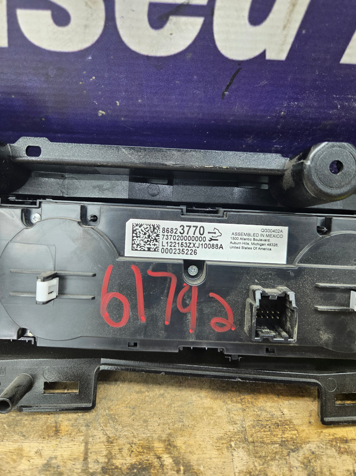 2022 Chevrolet Silverado 1500 HVAC Temperature / Climate Control unit - 86823770