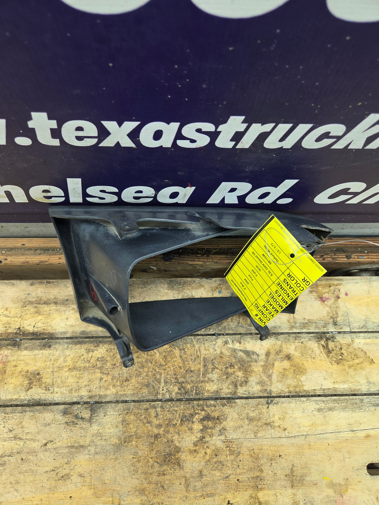 1999-2004 Ford Super Duty F250 F350 F450 F550 RH Right Passenger Headlight Bezel Surround Trim Ring