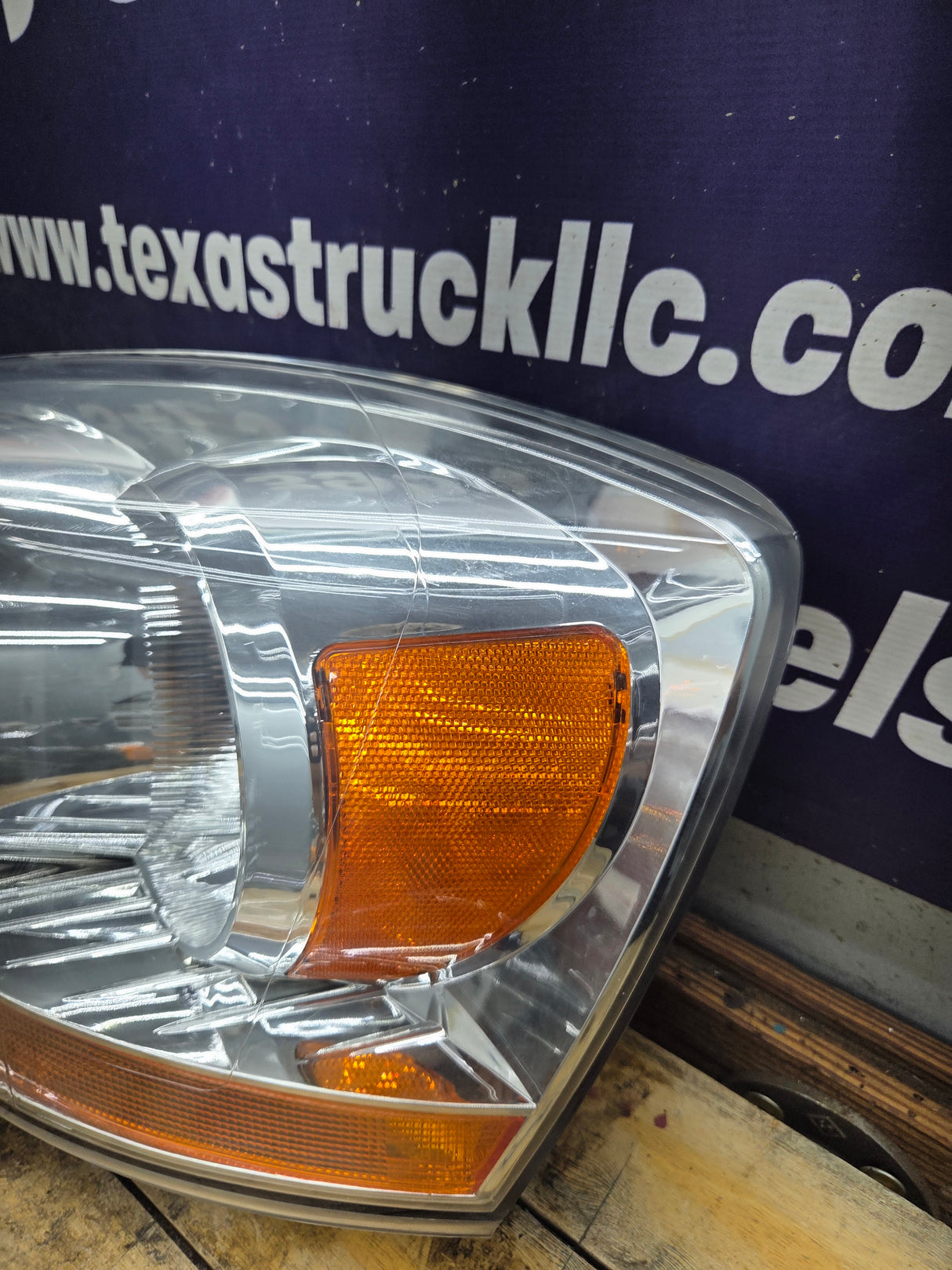 2006-2009 Dodge Ram 1500 2500 3500 LH Driver Side Headlight TYC 20-6748-00