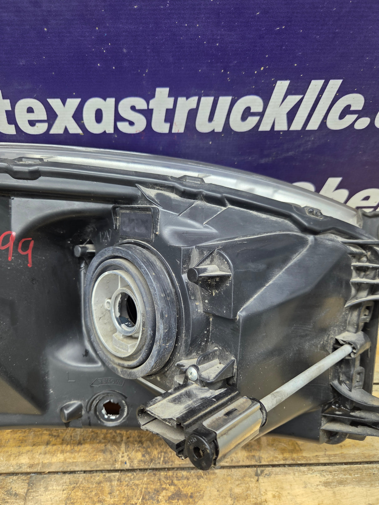 2006-2009 Dodge Ram 1500 2500 3500 LH Driver Side Headlight TYC 20-6748-00