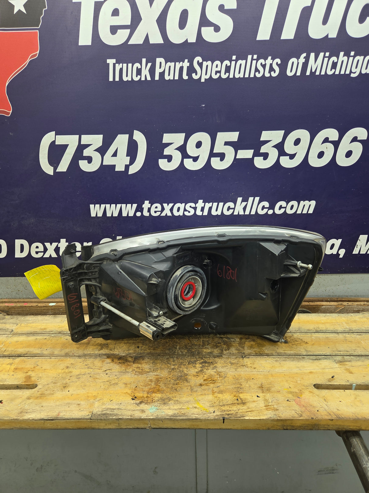 2006-2009 Dodge Ram 1500 2500 3500 RH Passenger Side Headlight TYC 20-6747-00