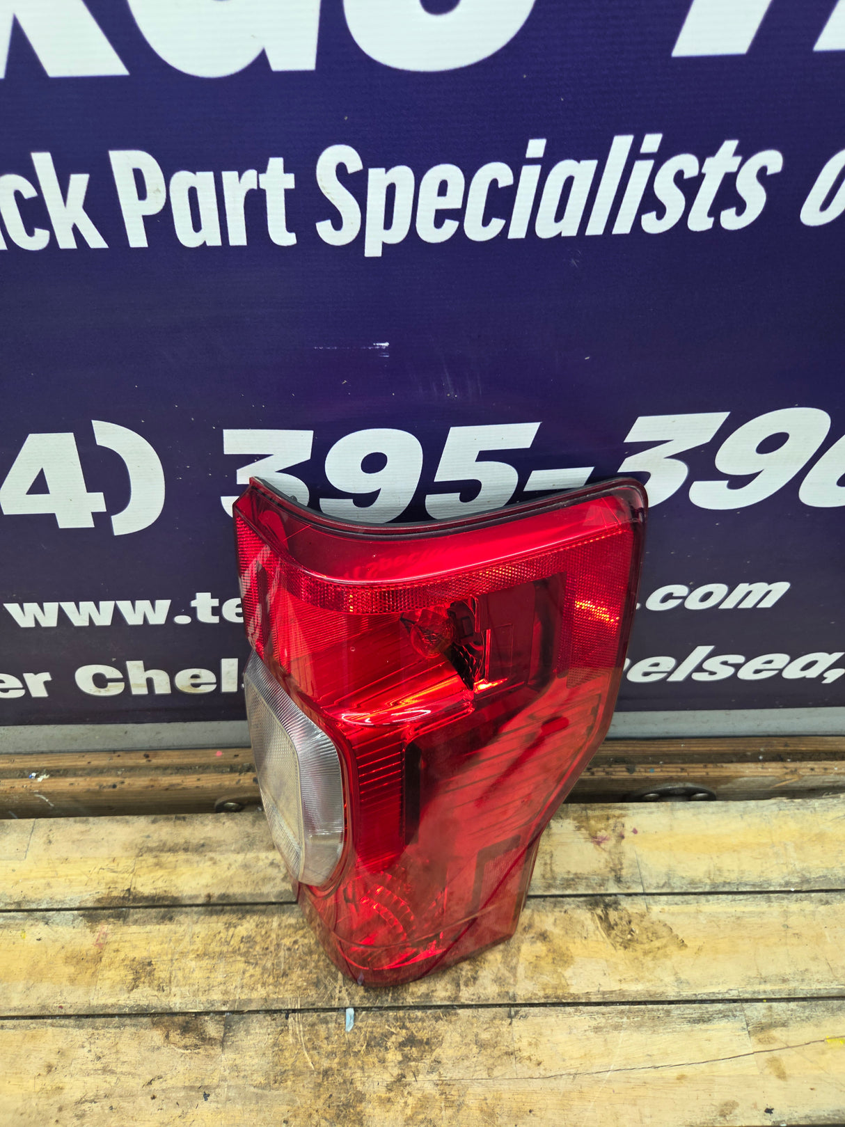 2020-2022 Ford Super Duty Passenger Side Tail Light Halogen LC3B-13B504-AD