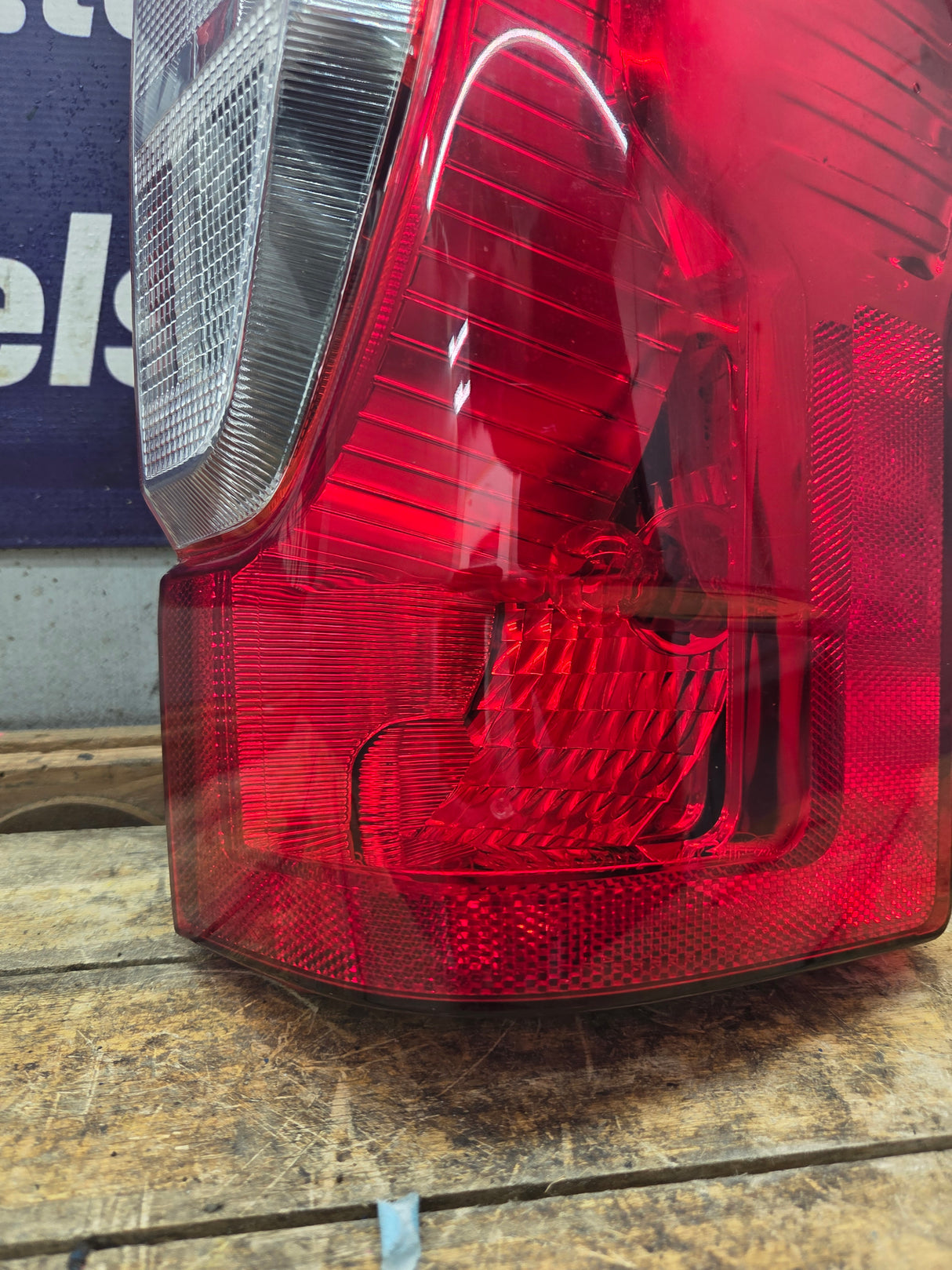 2020-2022 Ford Super Duty Passenger Side Tail Light Halogen LC3B-13B504-AD