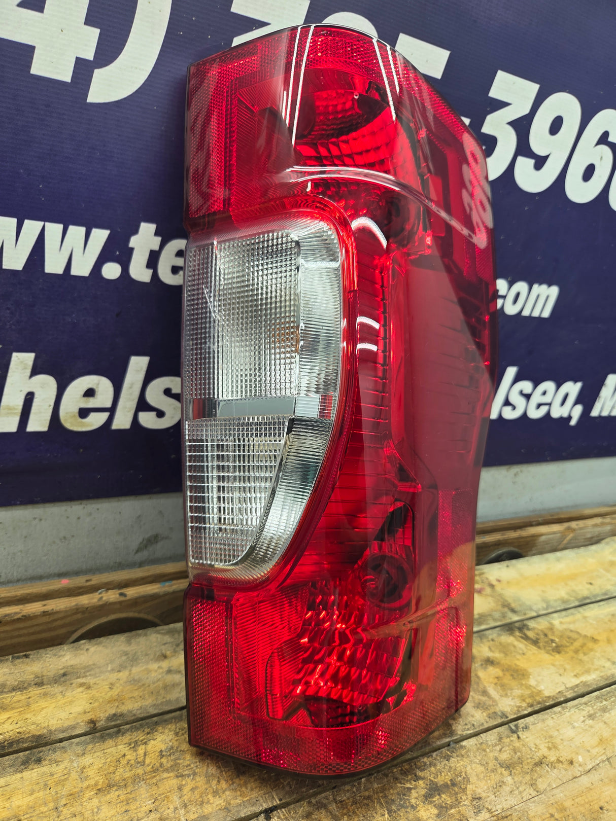 2020-2022 Ford Super Duty Passenger Side Tail Light Halogen LC3B-13B504-AD