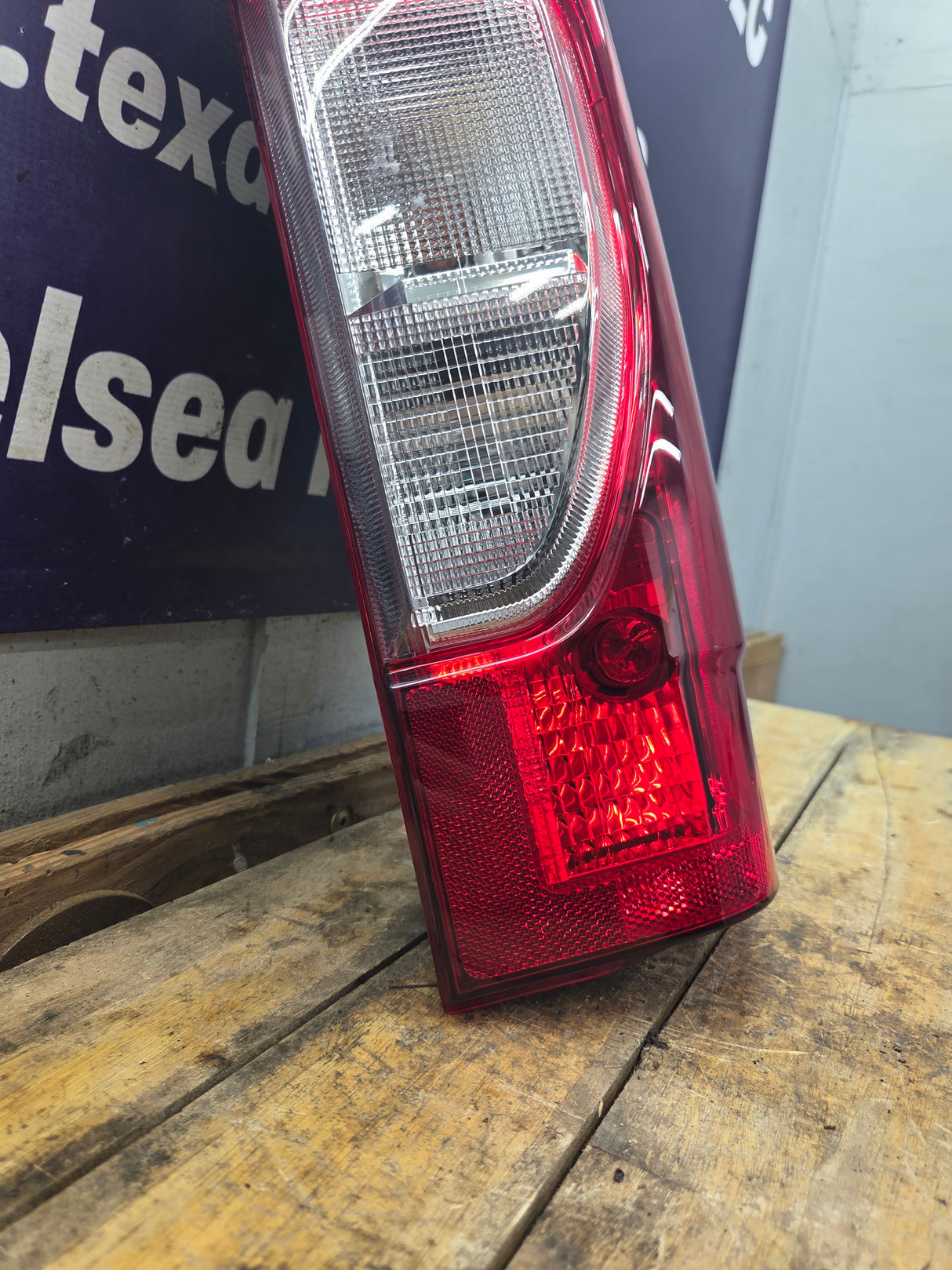 2020-2022 Ford Super Duty Passenger Side Tail Light Halogen LC3B-13B504-AD